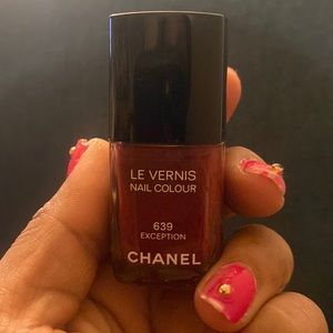 Chanel Polish, Color "Exception", this is a
beautiful mauvy burgundy.